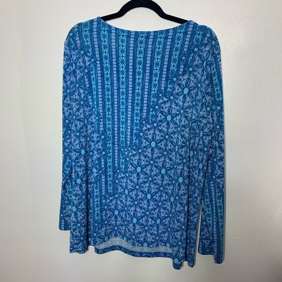 Bob Mackie Blue Graphic Relaxed Blouse – Stylish Vintage-Inspired Women’s Top 1X - Picture 6 of 10